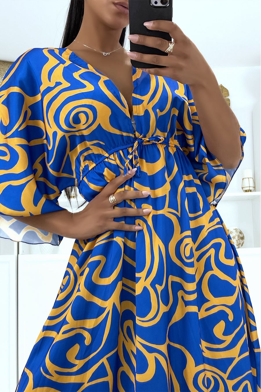 Longue robe kimono motif royal avec volant  - 6