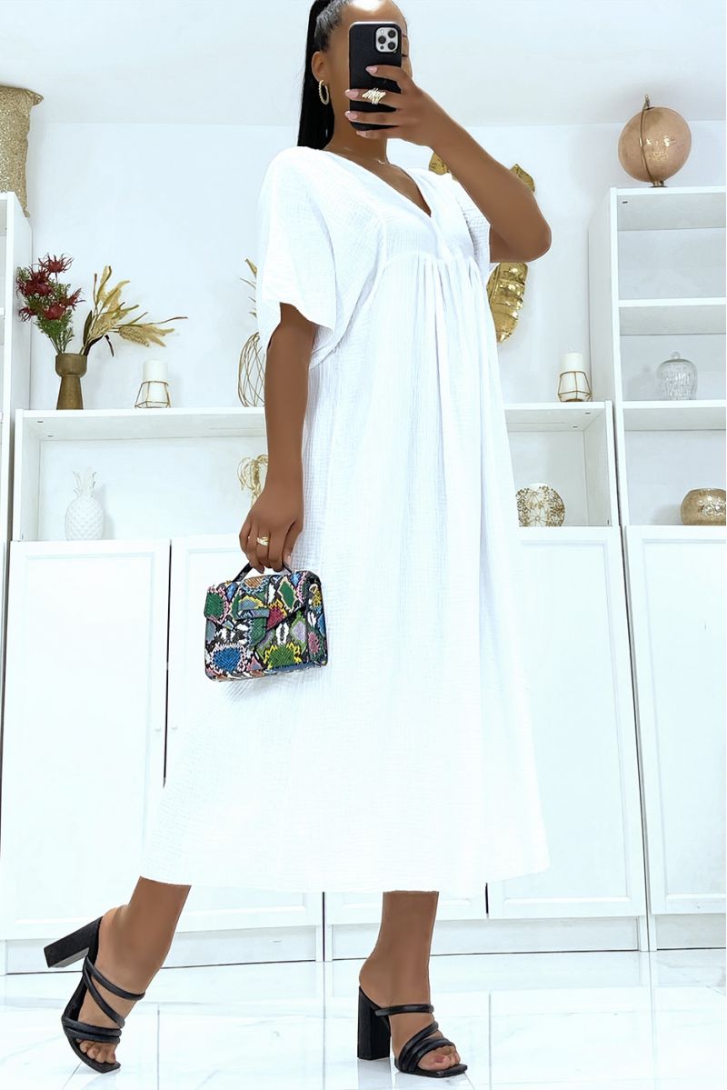 Long white oversized long dress with half sleeves and V neck - 4