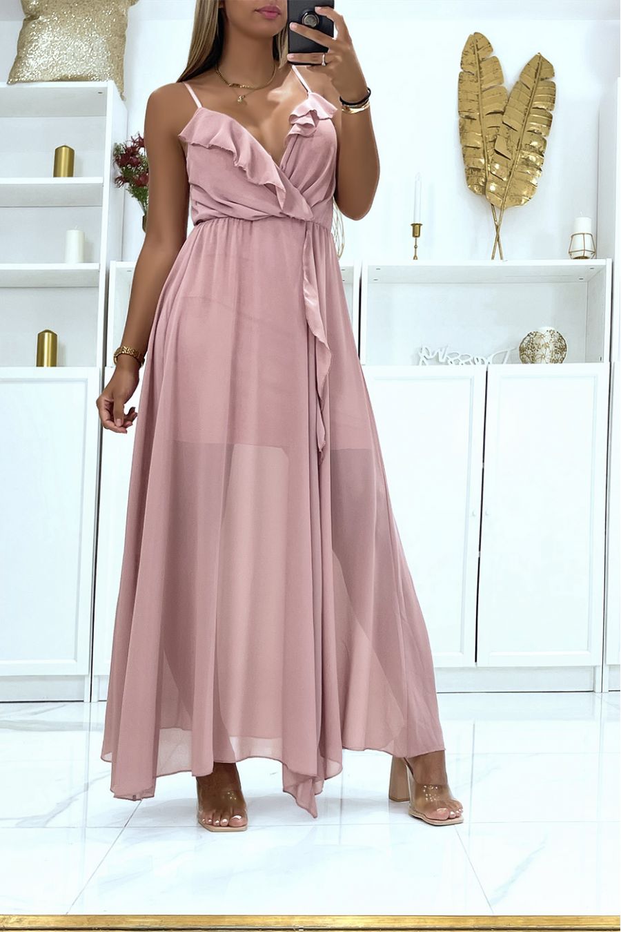 Lange roze jurk met ruches in de taille in transparante sluier gevoerd met een korte petticoat - 2