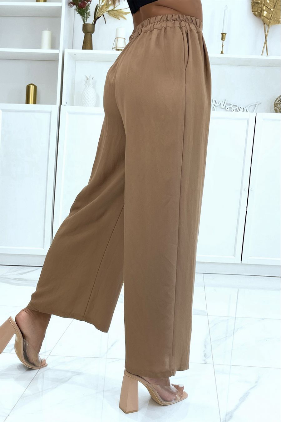 Pantalon palazzo camel fluide cintré à la taille avec fermeture éclair et joli bouton - 4