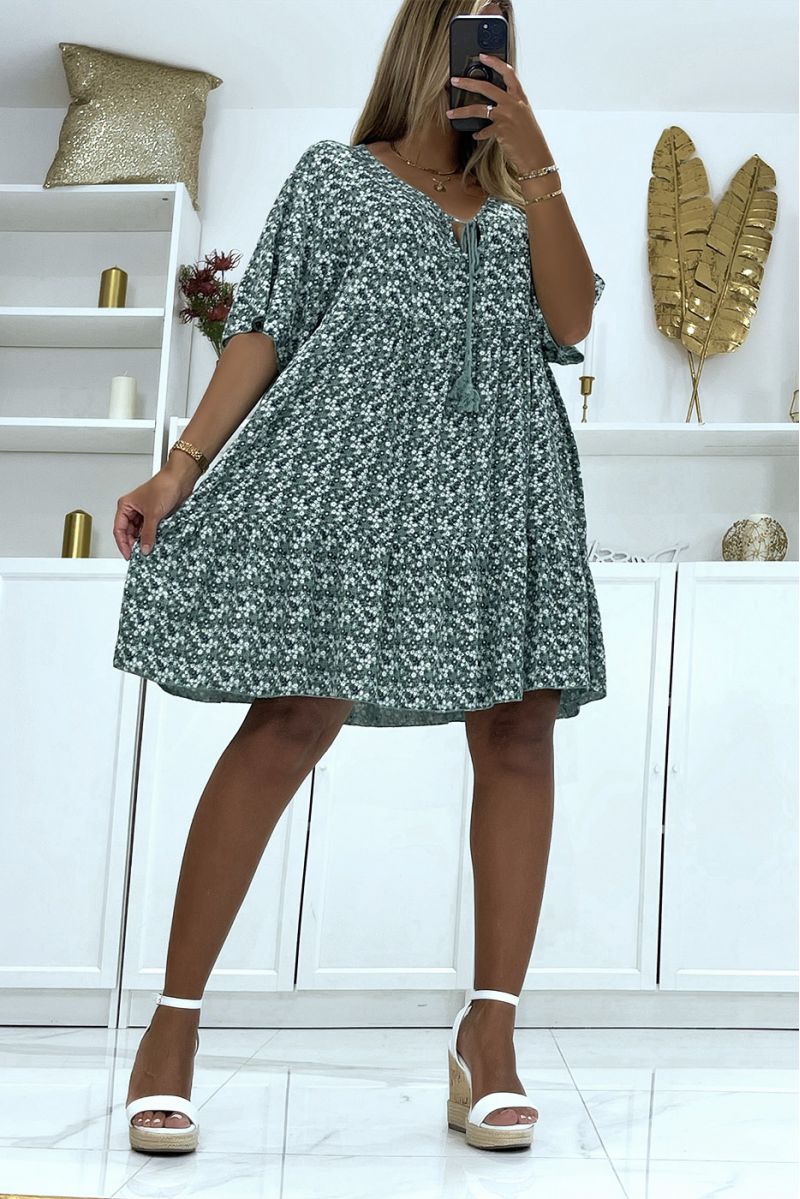 Lichtgroene gebloemde oversized jurk met halflange mouwen is geschikt voor alle lichaamstypes - 3