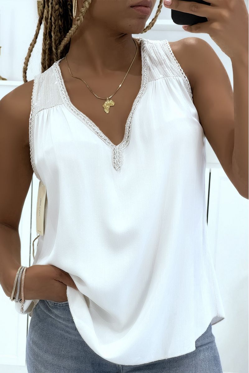 Beige tank top with V-neck and braided lace detail and pretty sequins on the shoulders - 2