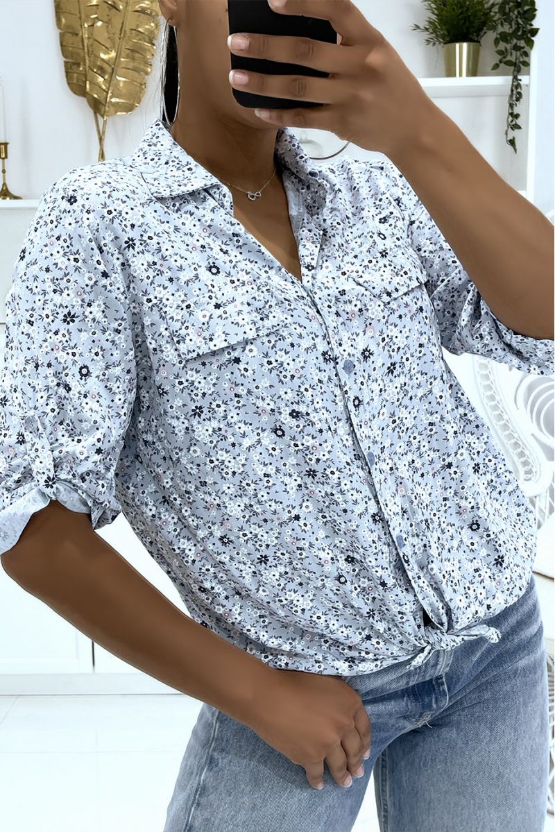 Flowing sky blue floral shirt with lapel collar and half-long sleeves and false chest pockets - 2