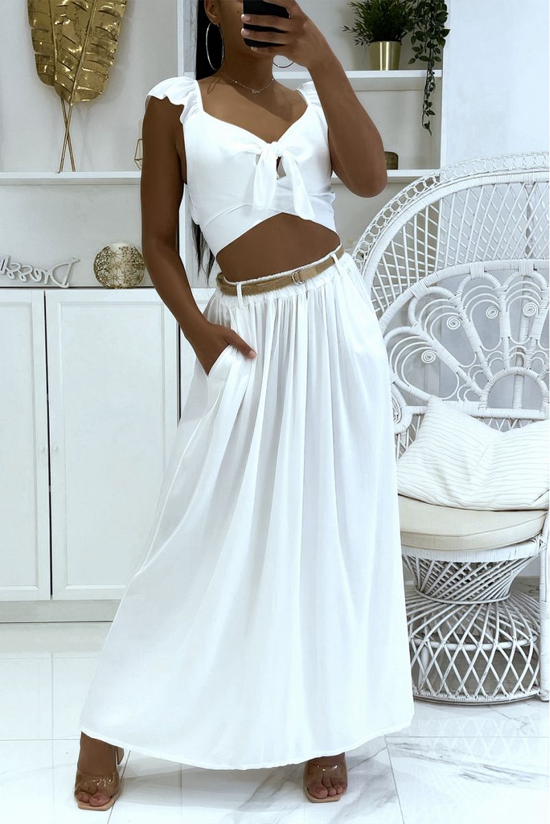 Lange supervloeiende witte rok met lyn-effect, elastische tailleband en riem van fijn stro - 1