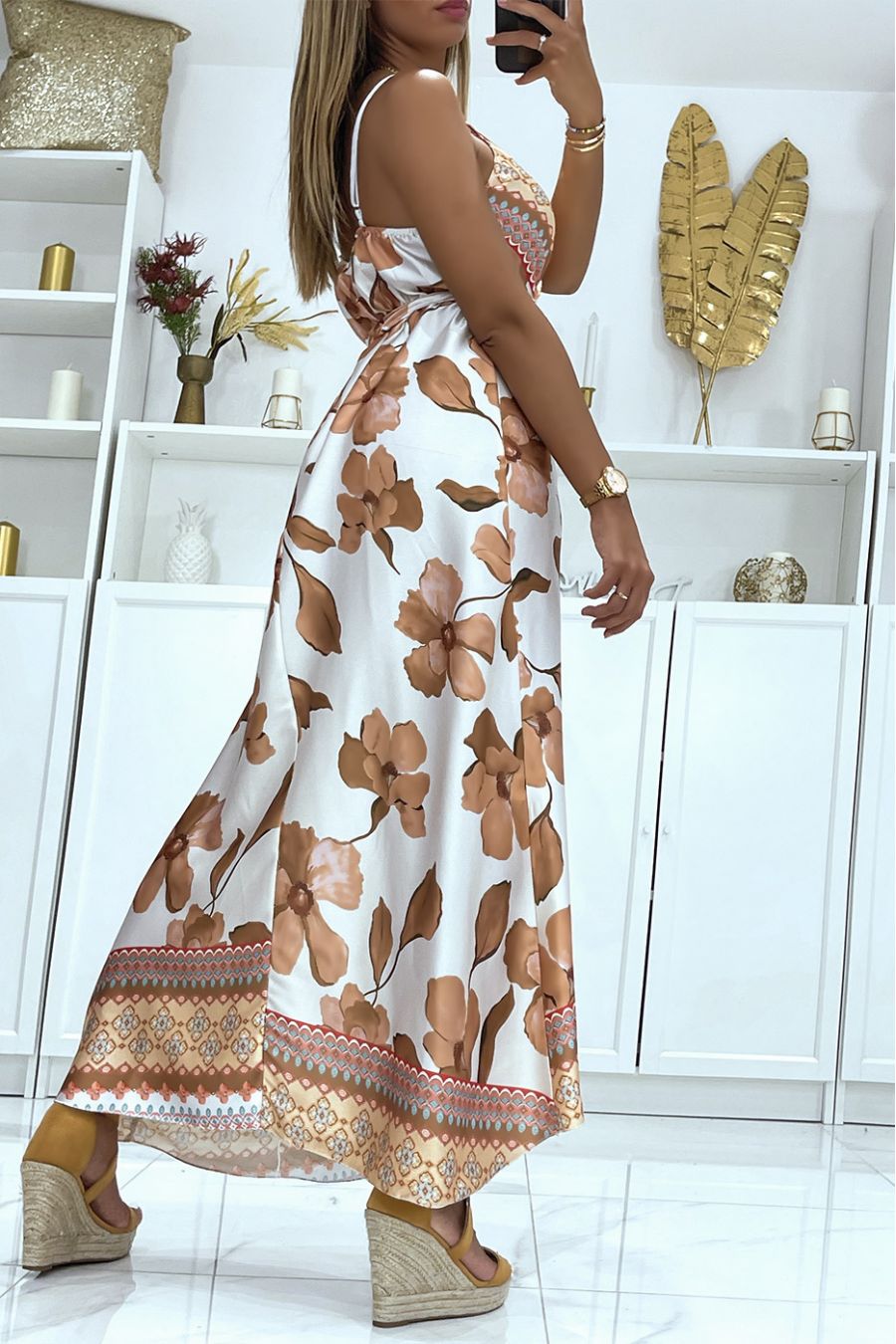 Long taupe wrap dress with wide V-neck floral print and thin straps - 4