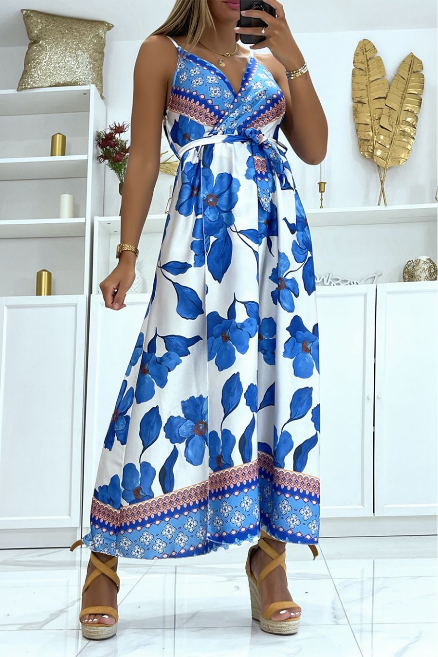 Long royal wrap dress with wide V-neck floral print and thin straps - 1