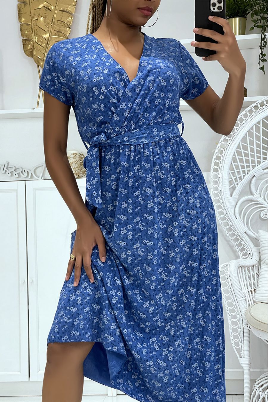 Royal floral tunic dress with V-neck and belt at the light and comfortable waist - 2