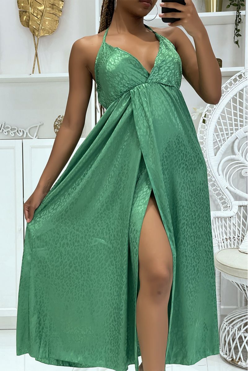Long green satiny wrap dress with leopard relief and thin straps, essential of the season - 2