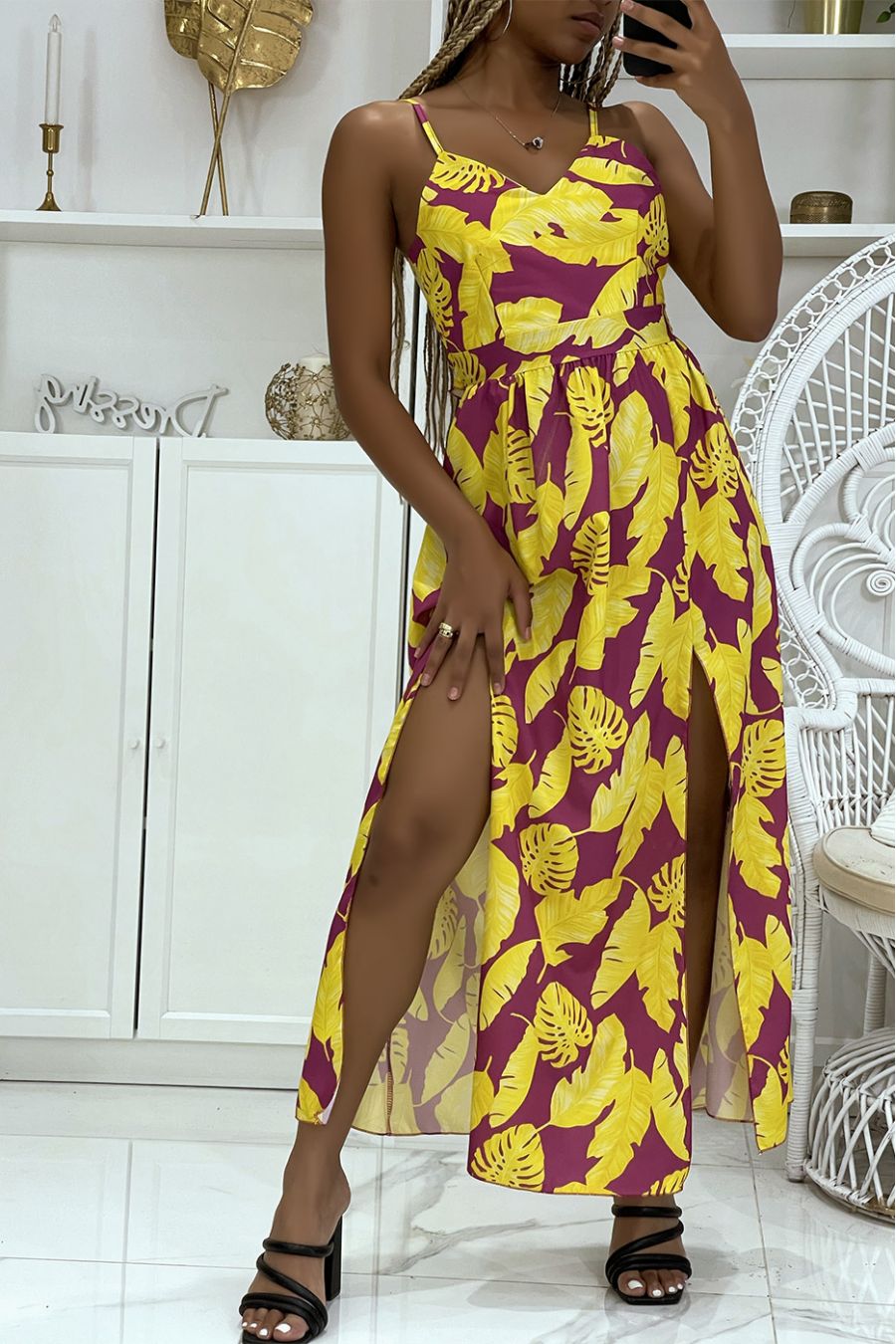 Longue robe jaune et lilas fendue sur les cotés à motifs feuillages hyper tendance - 3