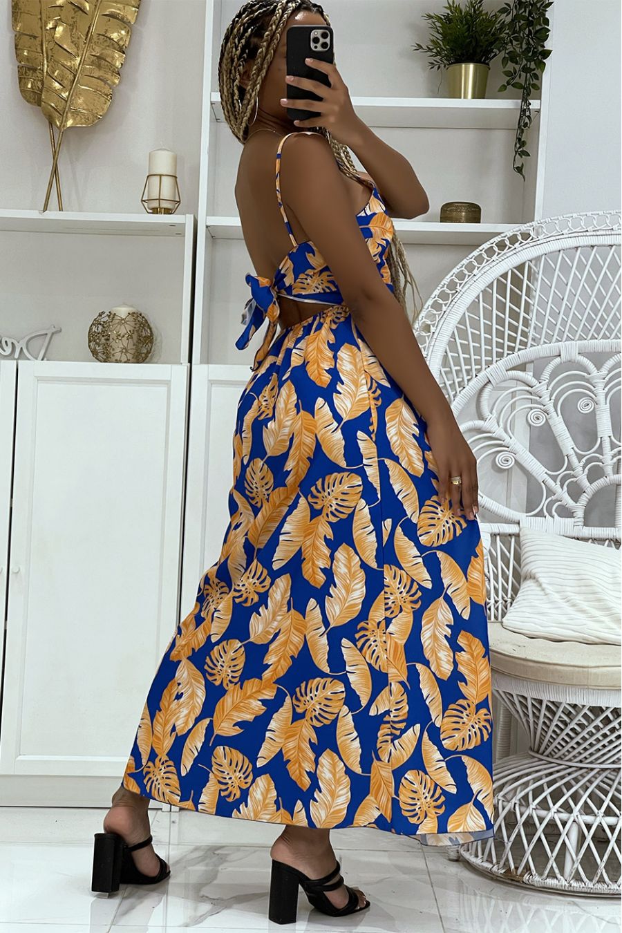 Longue robe orange et royal fendue sur les cotés à motifs feuillages hyper tendance - 4