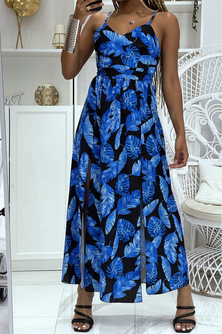 Longue robe noire et royale fendue sur les cotés à motifs feuillages hyper tendance - 4