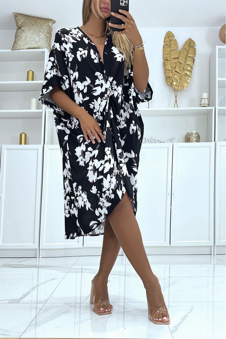 Loose and flowing two-tone floral oversized black dress ideal for a summer evening - 1