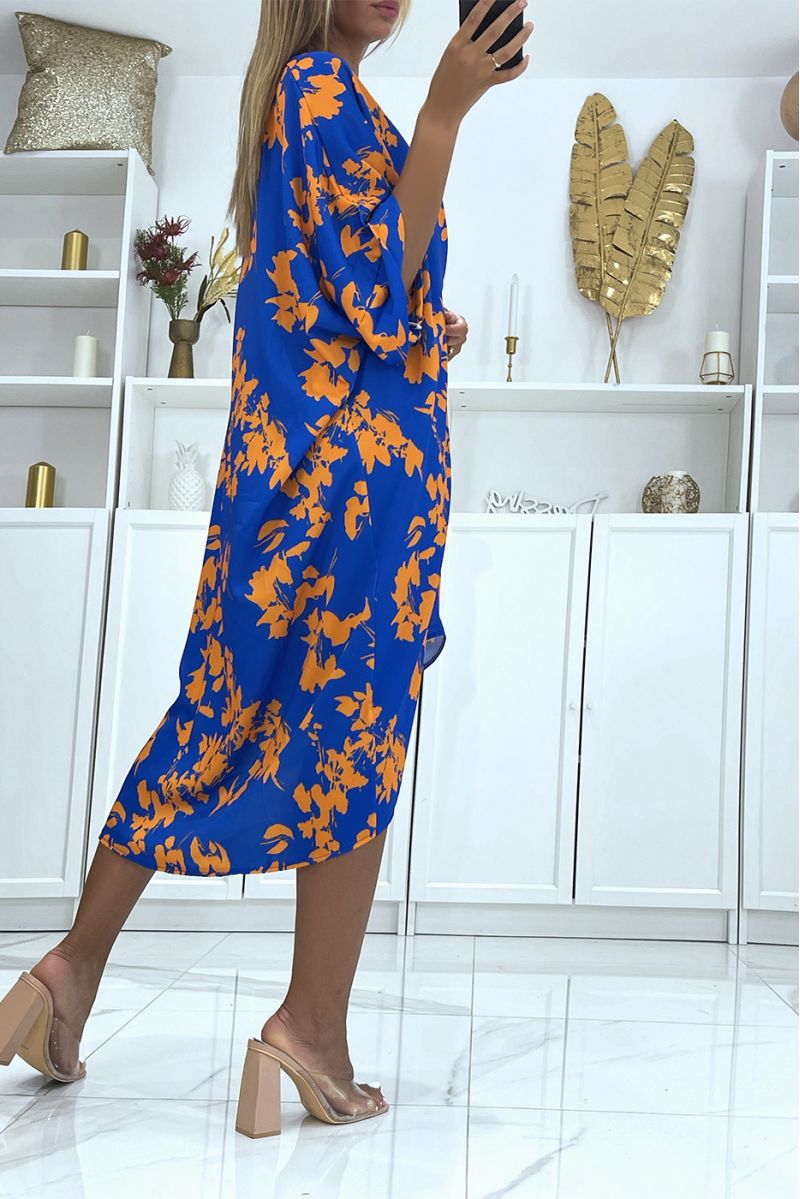 Loose and fluid two-tone floral oversized royal dress ideal for a summer evening - 3