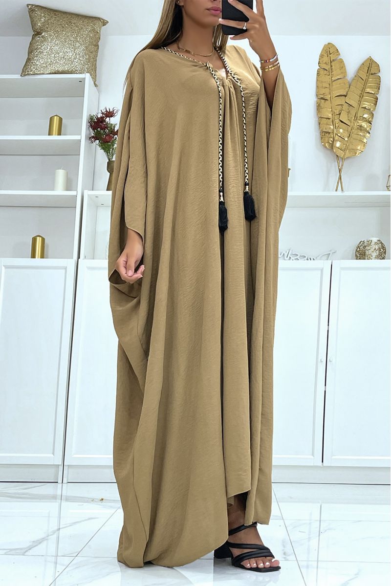 Abaya taupe oversize épaisse et confortable à magnifique tresse avec dorure - 3
