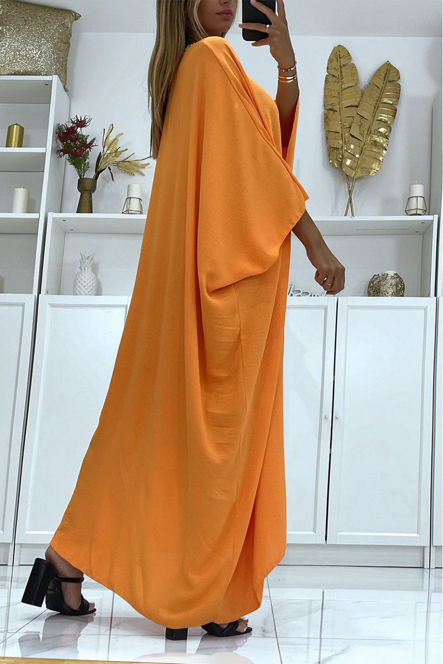 Dikke en comfortabele oversized oranje abaya met prachtige vlecht met vergulding - 4