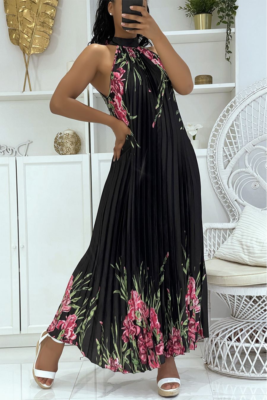 Long pleated black satin dress with floral pattern and high neck - 1
