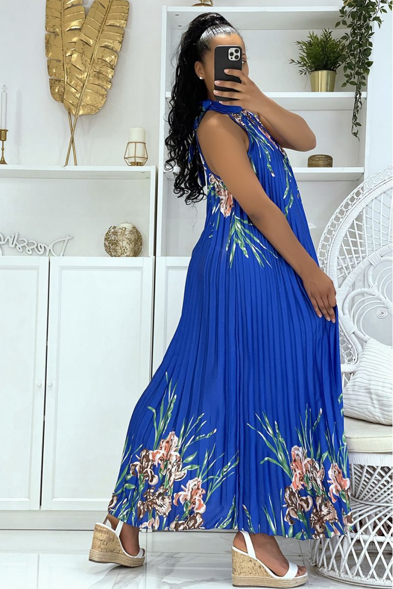Royal satin pleated long dress with floral pattern and high collar - 4