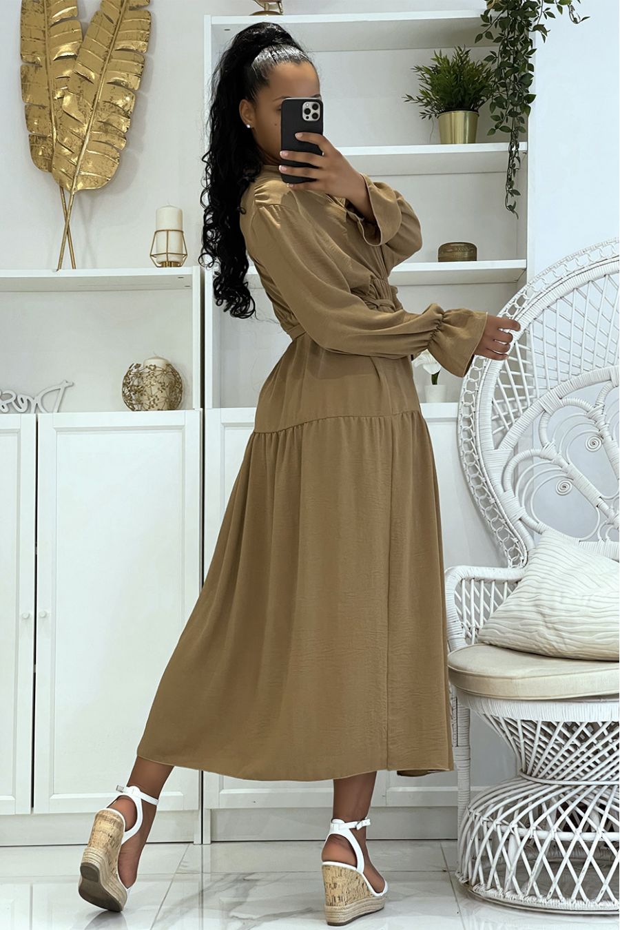 Longue robe taupe à boutons et manches longues ample et confortable - 4