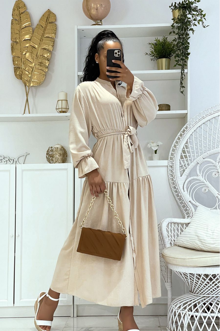 Long beige dress with buttons and long sleeves, loose and comfortable - 1