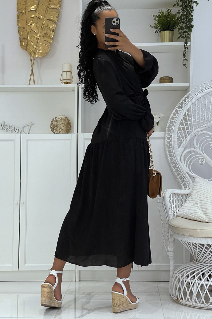 Longue robe noire à boutons et manches longues ample et confortable - 5