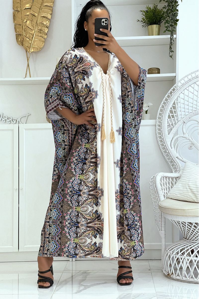 Long oversized black satin dress with pretty oriental patterns on the sides - 2