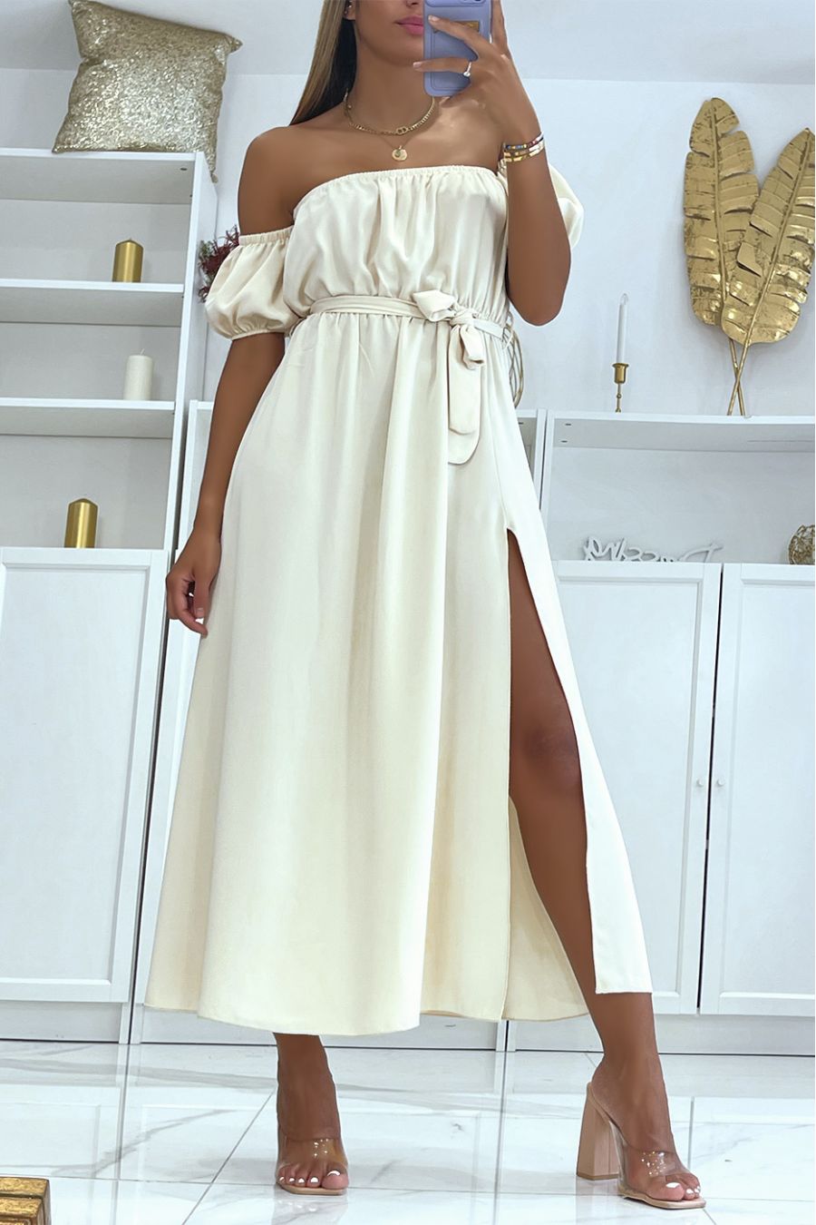 Long beige dress with elastic bardot collar at the waist and slit on the side with pretty belt - 2