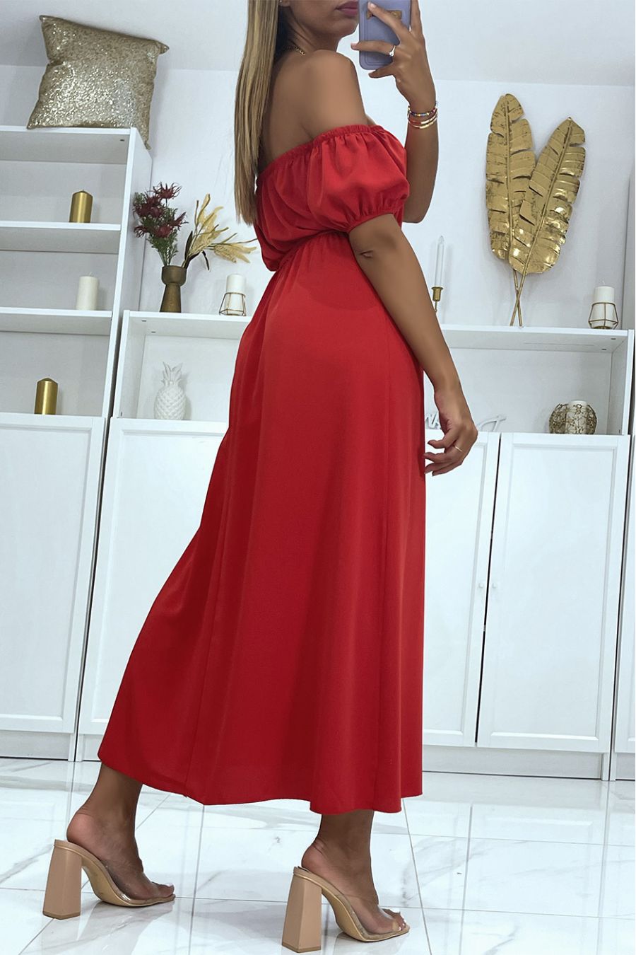 Long red dress with elastic bardot collar at the waist and slit on the side with pretty belt - 1