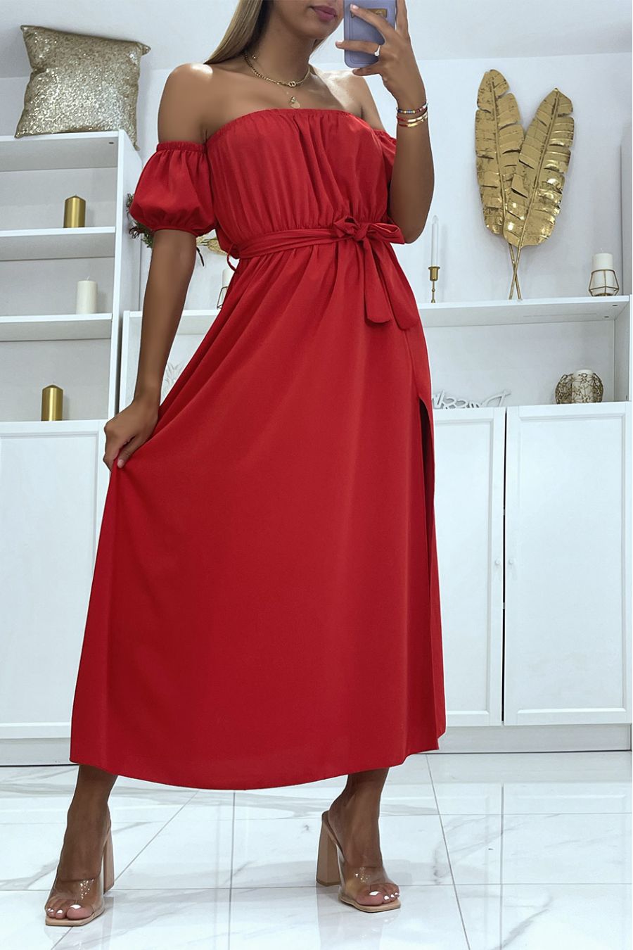 Long red dress with elastic bardot collar at the waist and slit on the side with pretty belt - 3