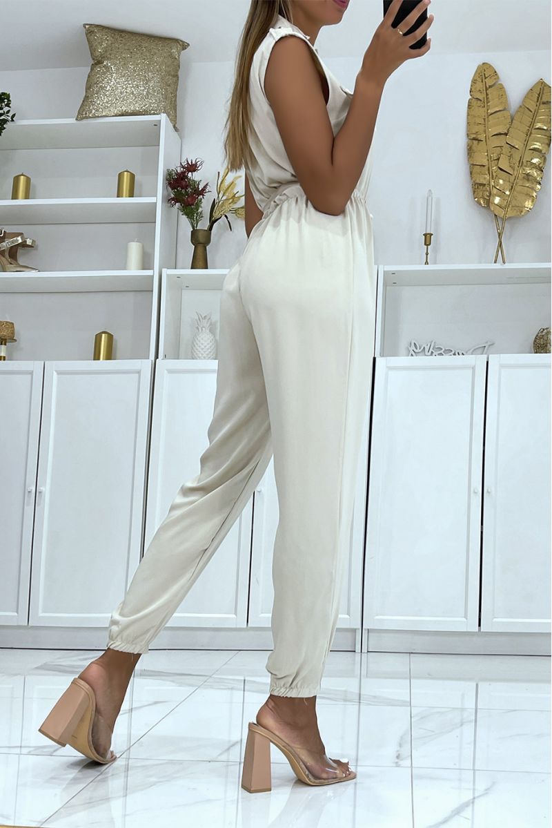 Long beige jumpsuit with cargo pants and blouse top with gold buttons - 3