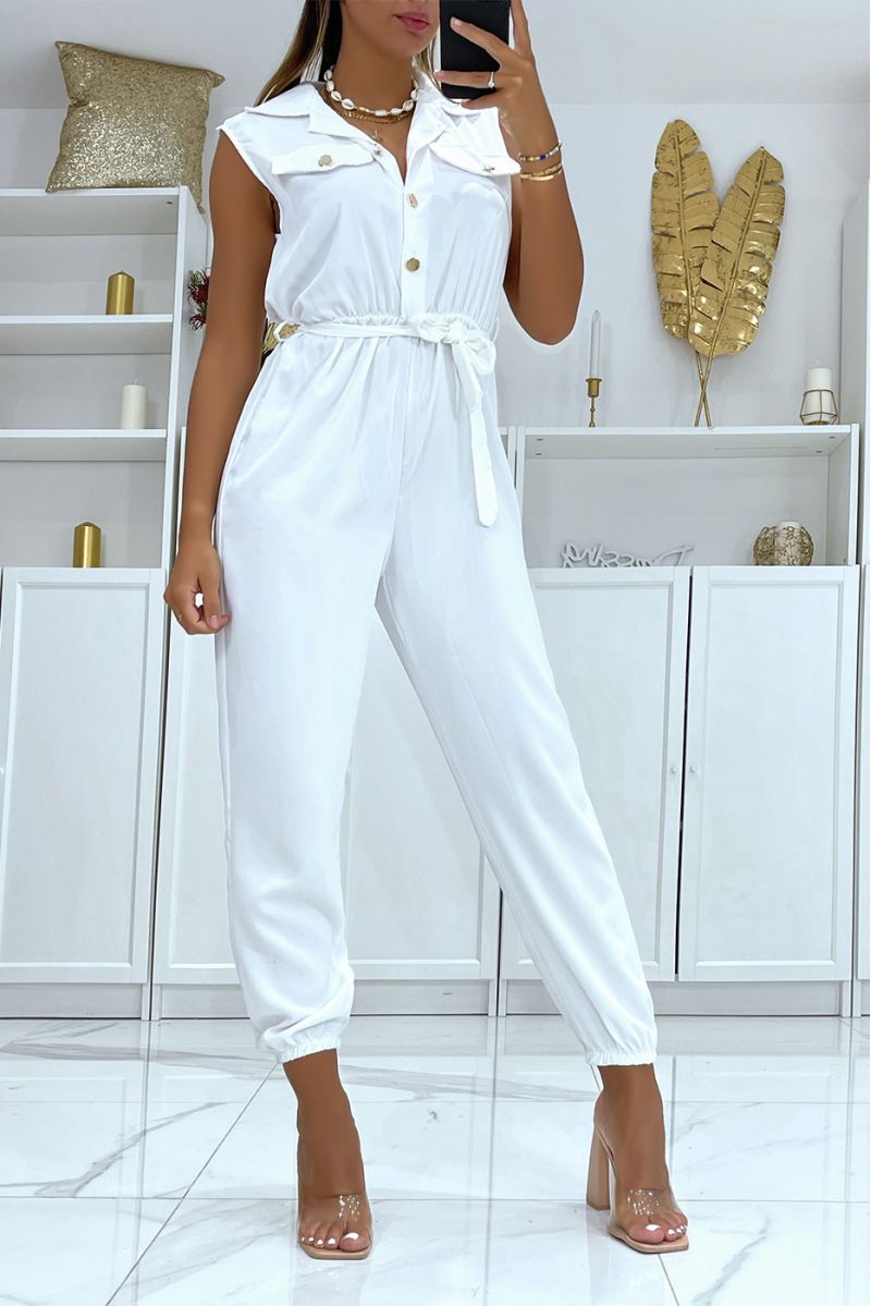 Combinaison blanche longue pantalon style cargot et haut chemisier à boutons dorés - 2