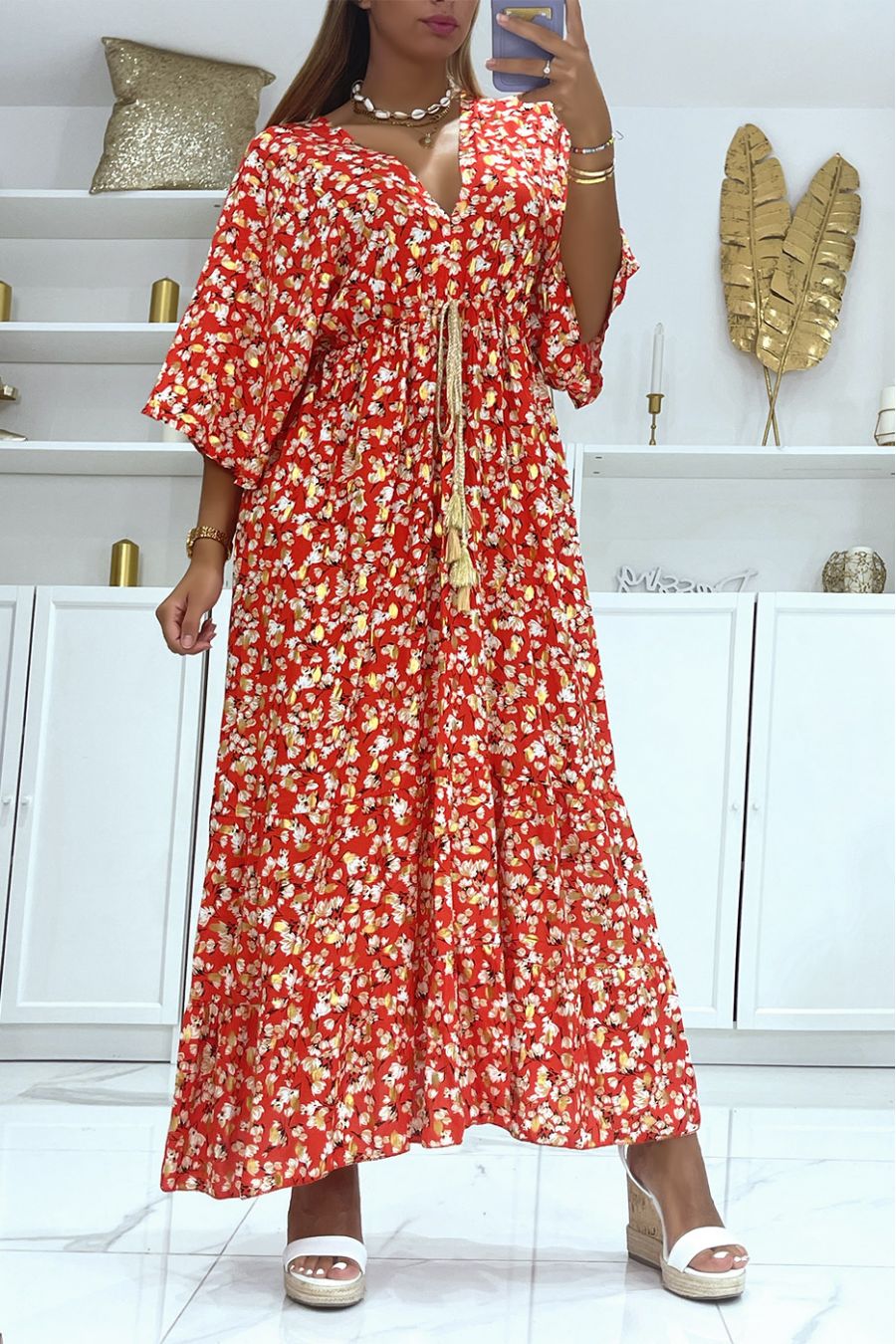 Long red dress fitted at the waist with pretty gold braided belt and floral print and gold foliage - 2