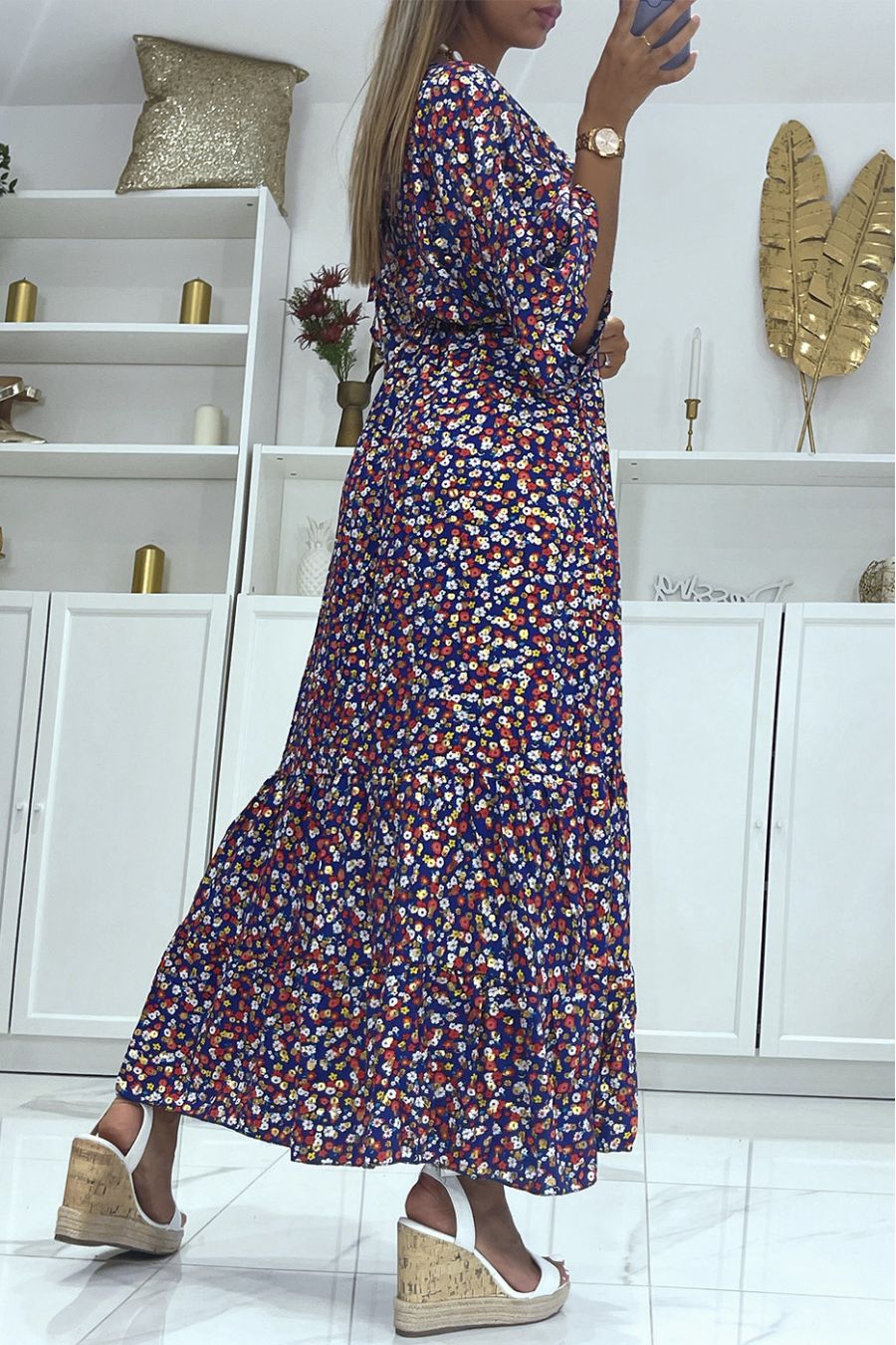 Lange bloemen koninklijke jurk met kleine gouden bloem en prachtige veelkleurige bloemenprint - 4