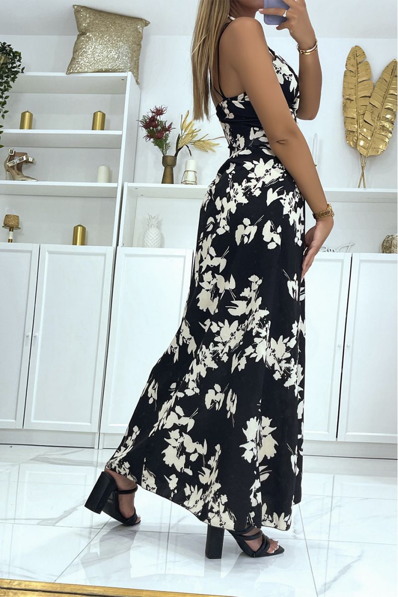 Long black and white dress crossed at the chest and slit on the sides, ideal for a summer evening - 4