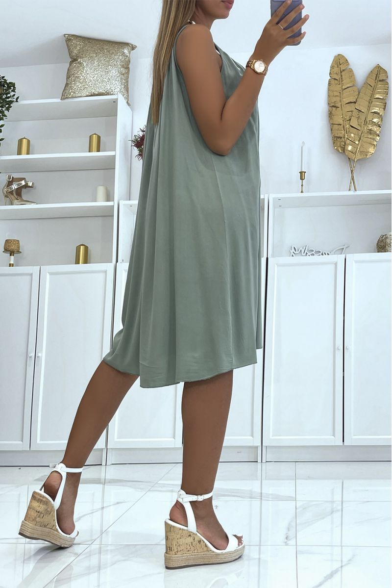 Loose khaki dress in solid color with slightly low neckline with classic and trendy lace collar - 4