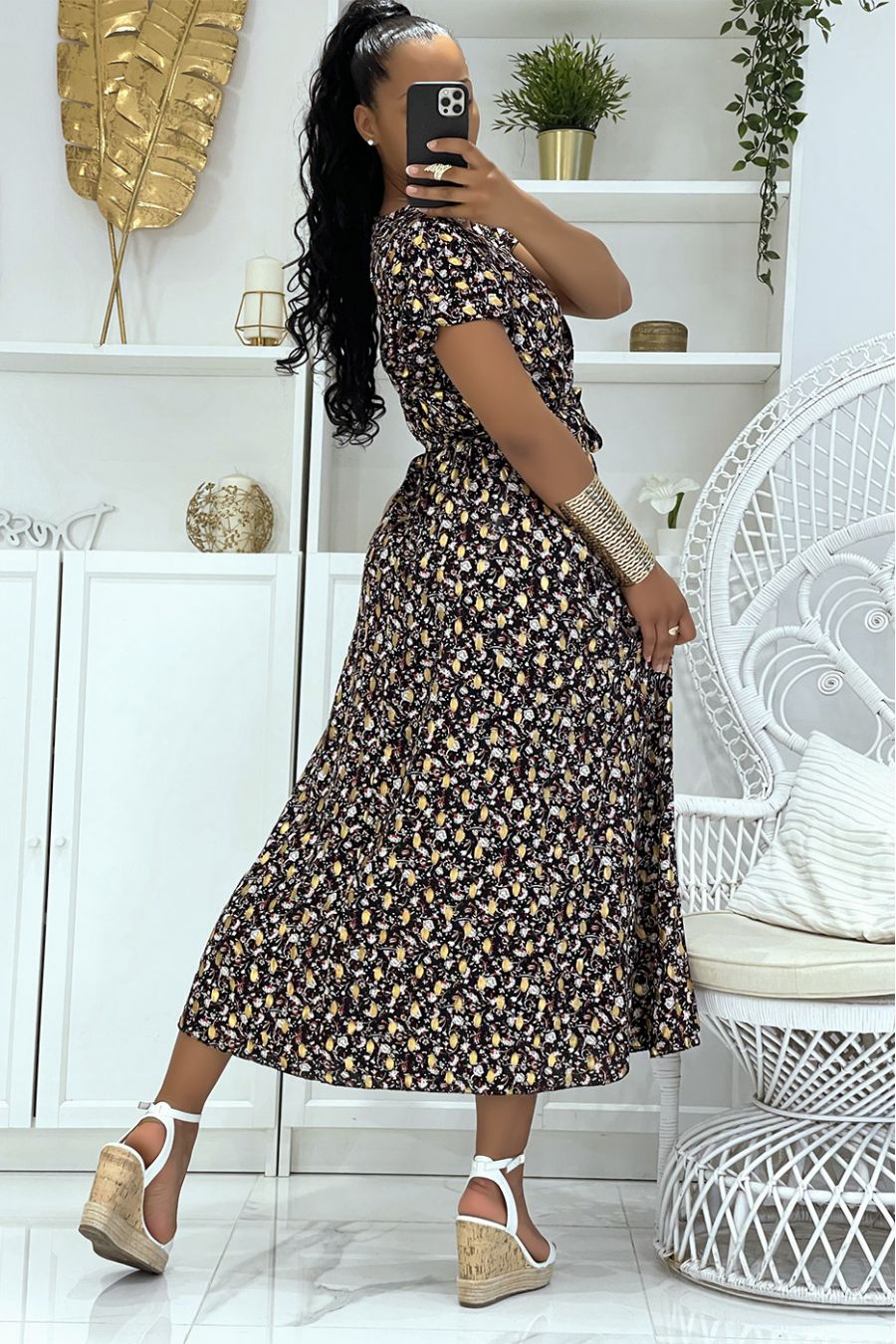 Magnificent long black wrap dress with pretty little flowers and sublime gilding - 4