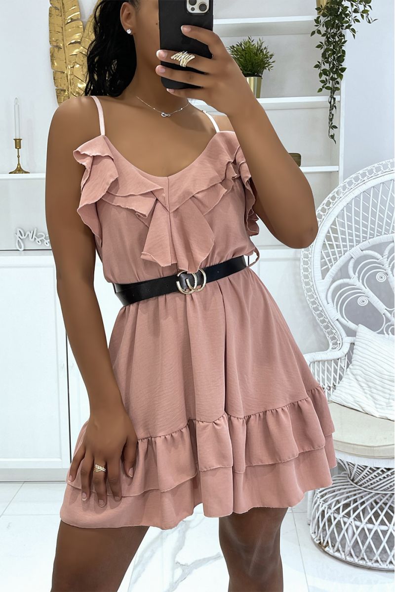 Mooie roze skaterjurk met ruches en dunne riem chique en aangename luxe inspiratie - 5