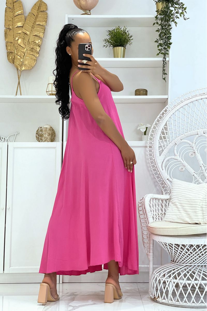 Long simple fluid and comfortable fuchsia dress with pretty thin straps and light neckline - 4