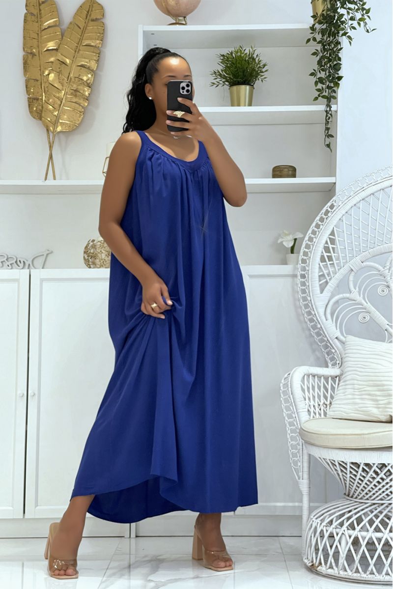 Long oversized royal dress with wide straps and openwork collar, both classic, trendy and comfortable - 1