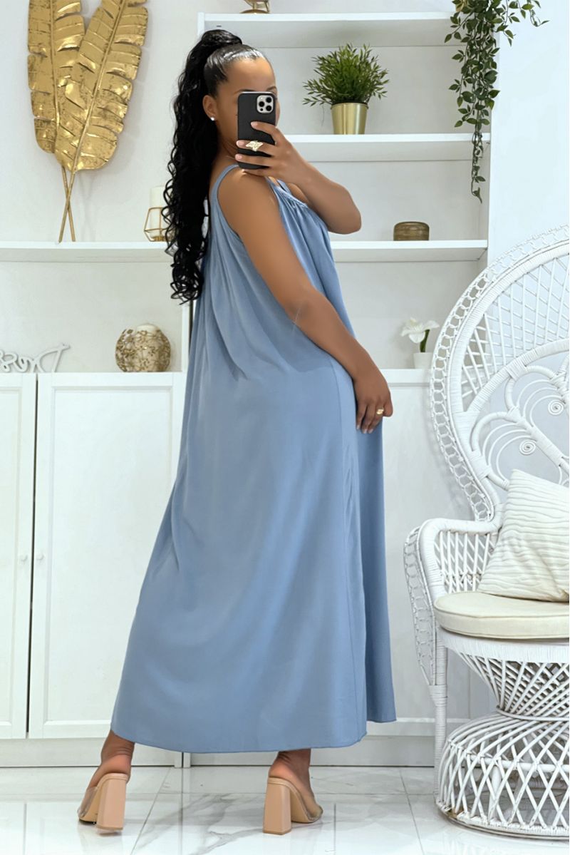 Long oversized blue dress with wide straps and openwork collar, both classic, trendy and comfortable - 6