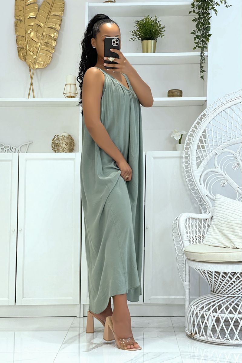 Long oversized khaki dress with wide straps and openwork collar, classic, trendy and comfortable - 3