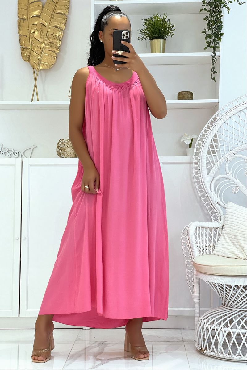 Lange oversized fuchsia jurk met brede bandjes en opengewerkte kraag, klassiek, trendy en comfortabel - 2