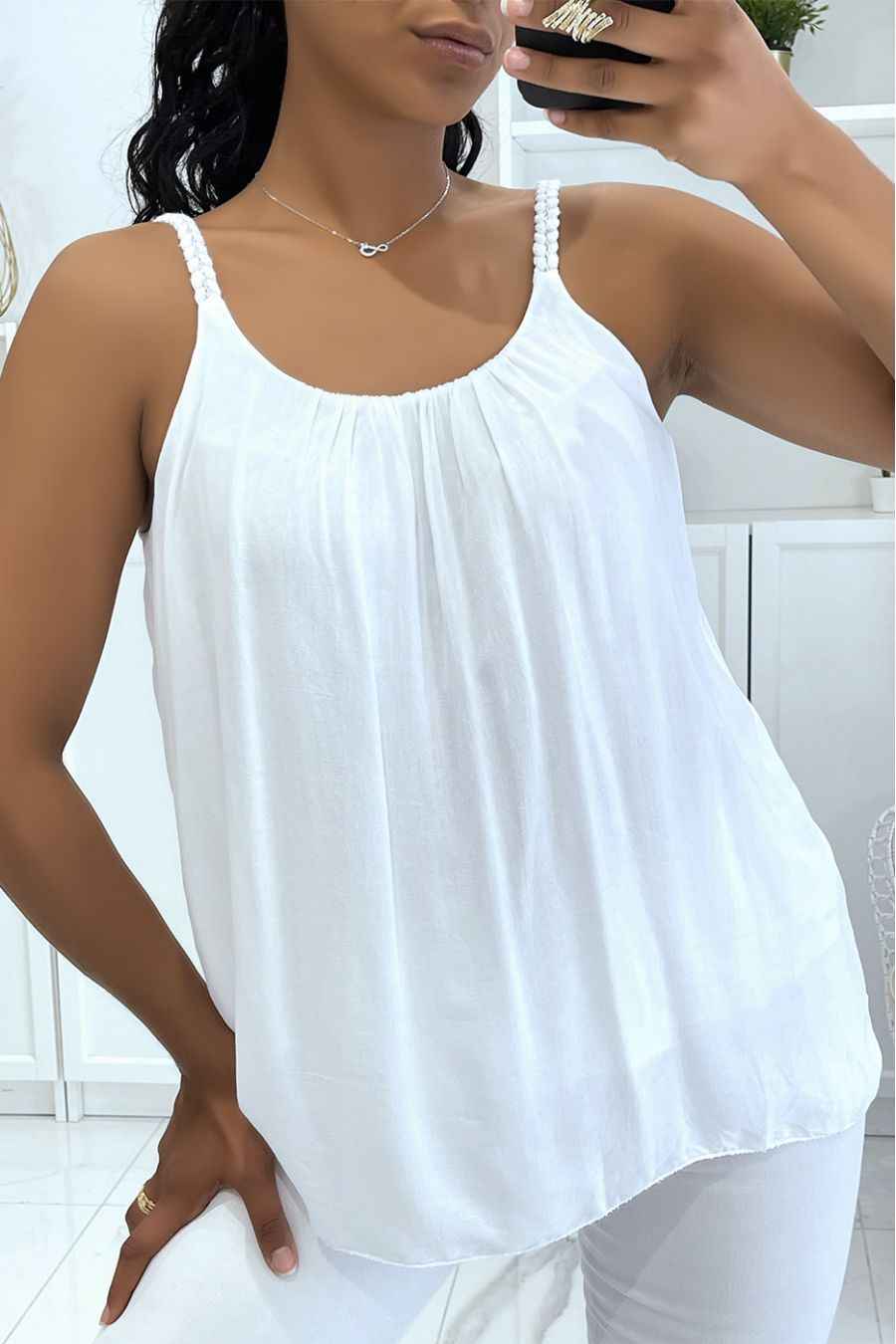 Loose white spaghetti deals strap tank top