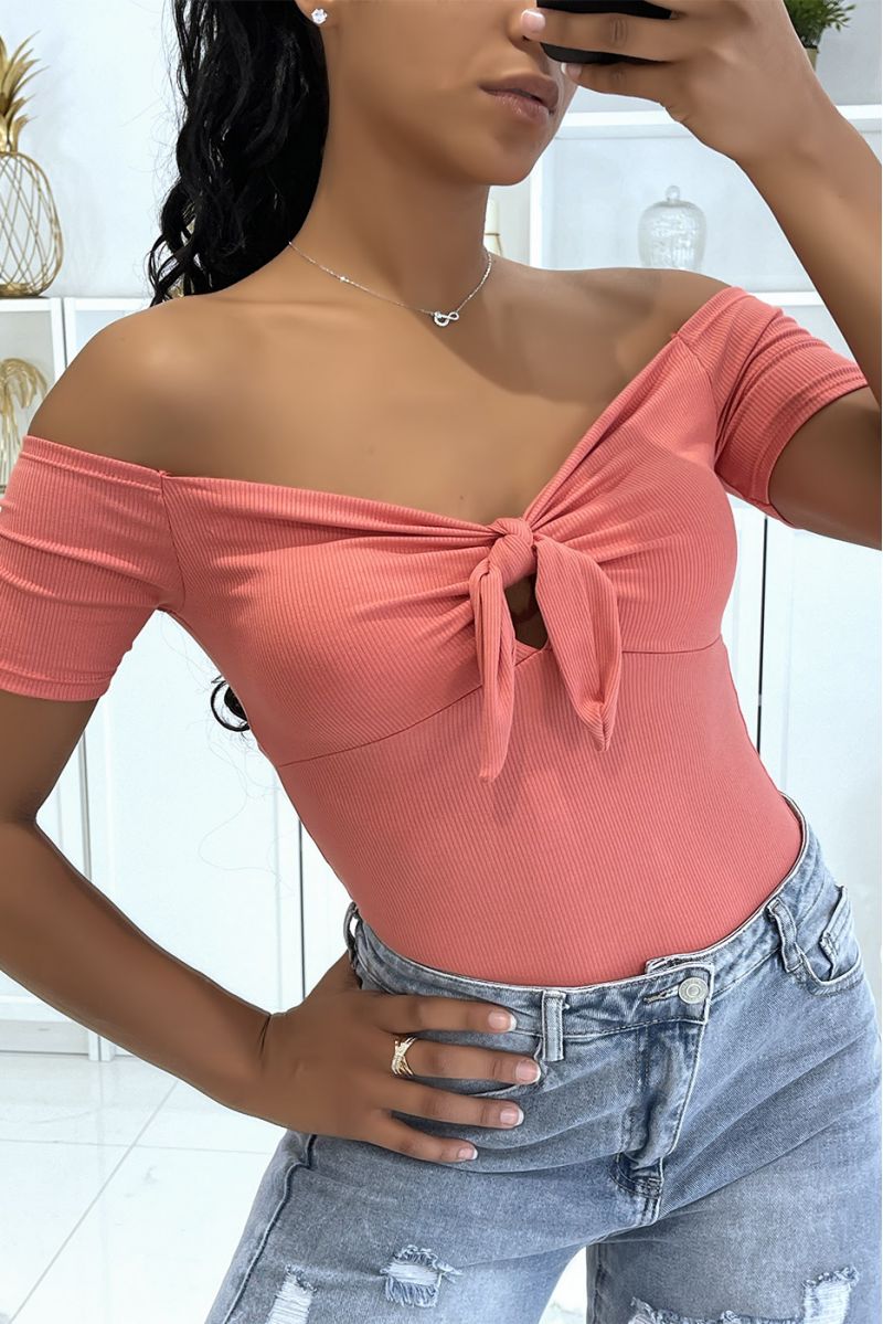 Cropped coral top with shell on the chest and pretty bow, short sleeves and bare shoulders - 1