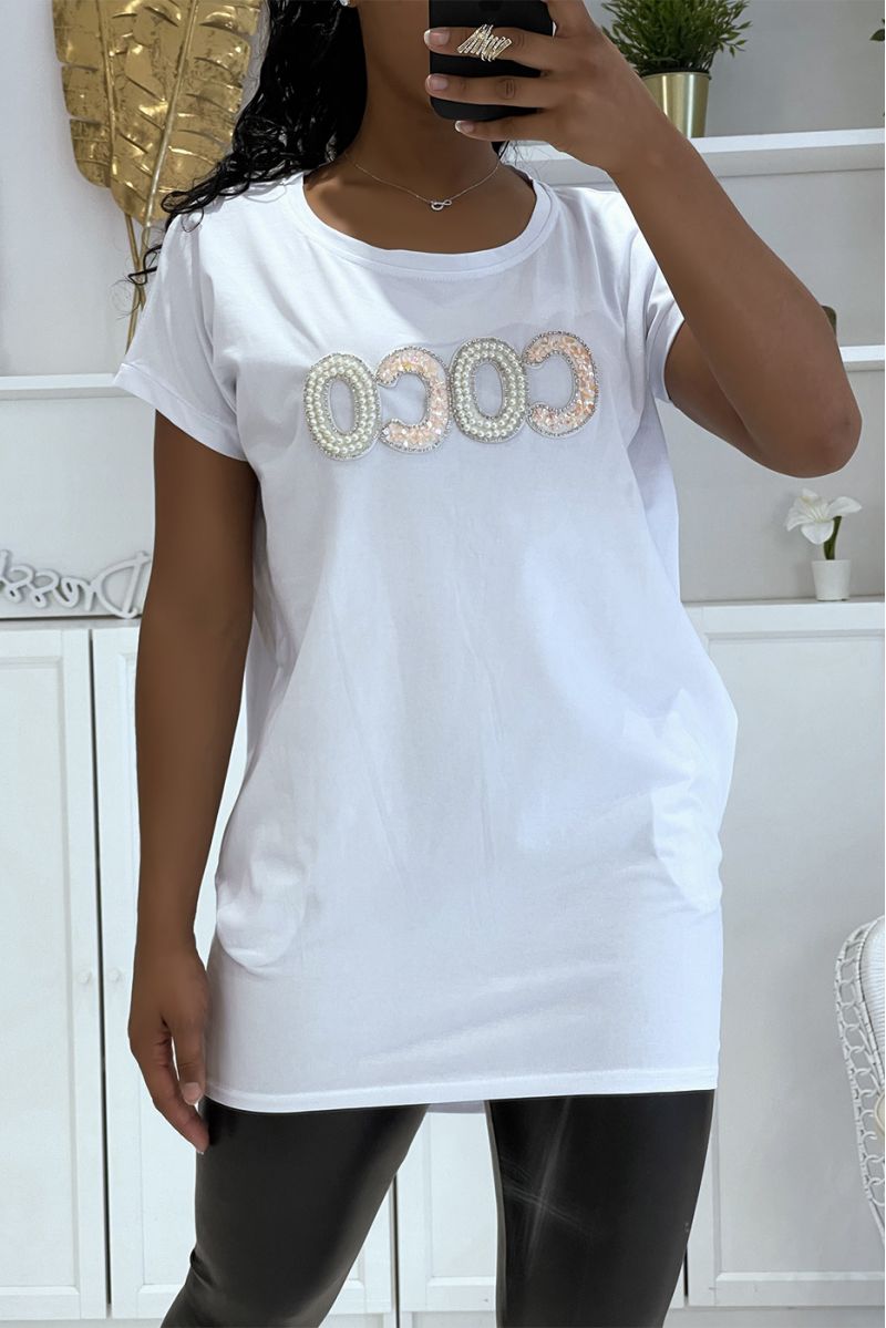 T-shirt blanc coco oversize long à perles sur la poitrine  - 1