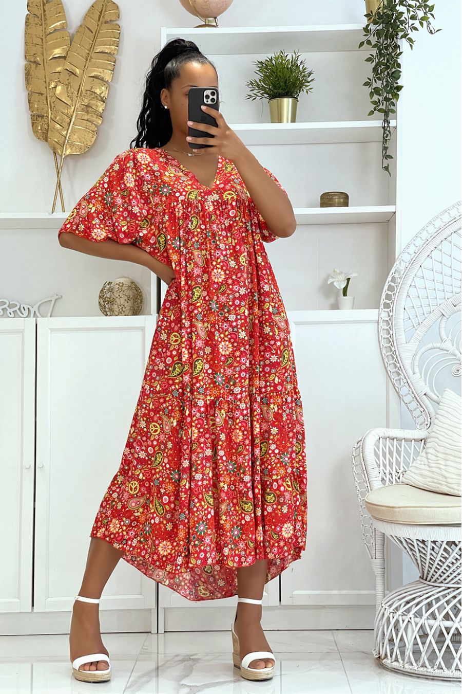 Lange rode jurk met super trendy print voor het seizoen, los en comfortabel - 6