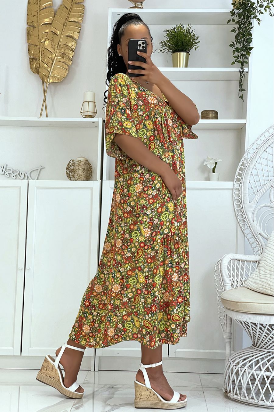 Lange groene jurk met super trendy print voor het seizoen, los en comfortabel - 1