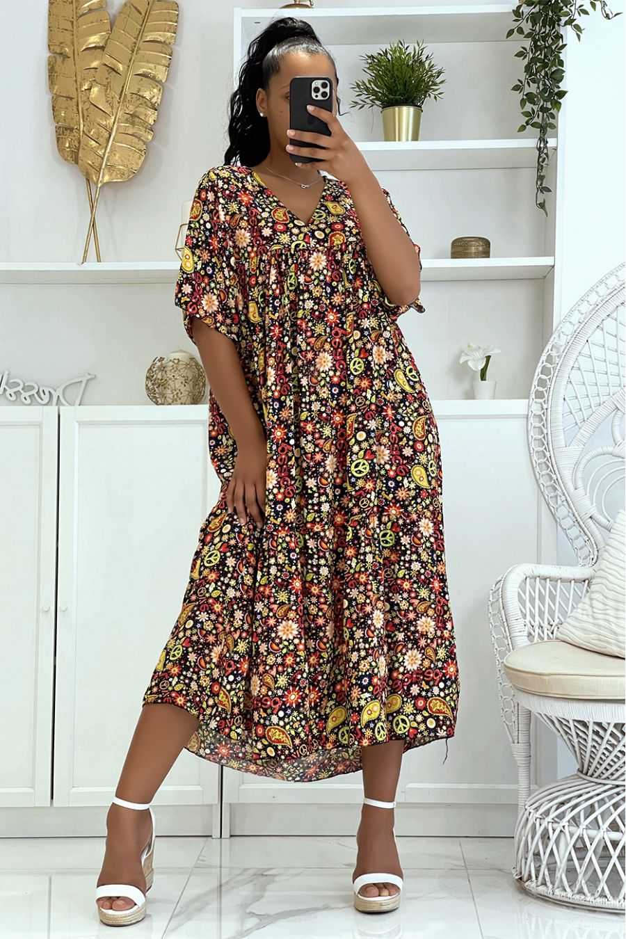 Longue robe noire à imprimé hyper tendance de la saison ample et confortable  - 4