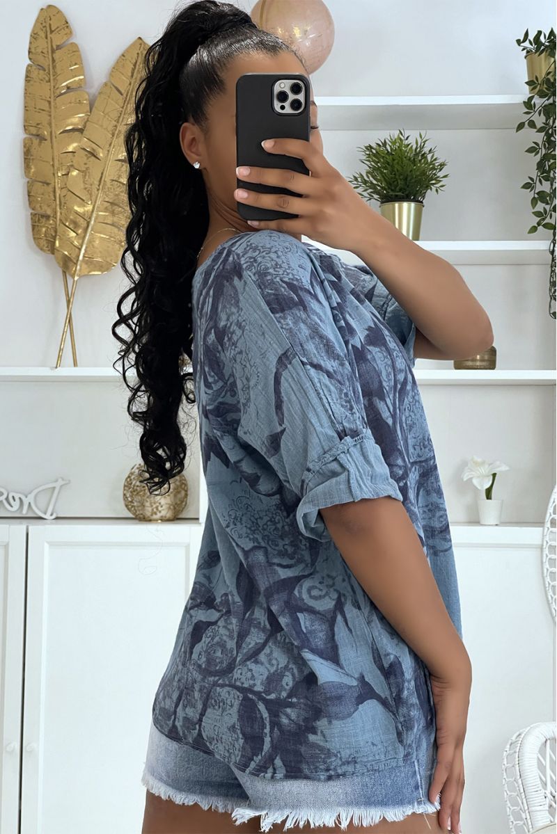 Haut indigo oversize en coton large et confortable avec motif floral et manches mi-longues - 2
