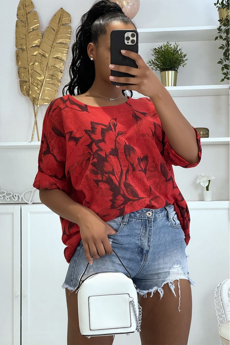 Haut rouge oversize en coton large et confortable avec motif floral et manches mi-longues - 1