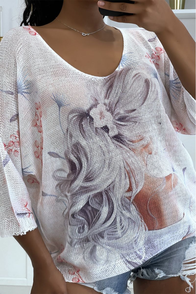 Haut ample rose en maille à manches mi-longues et dessins de femme aux long cheveux lilas - 2